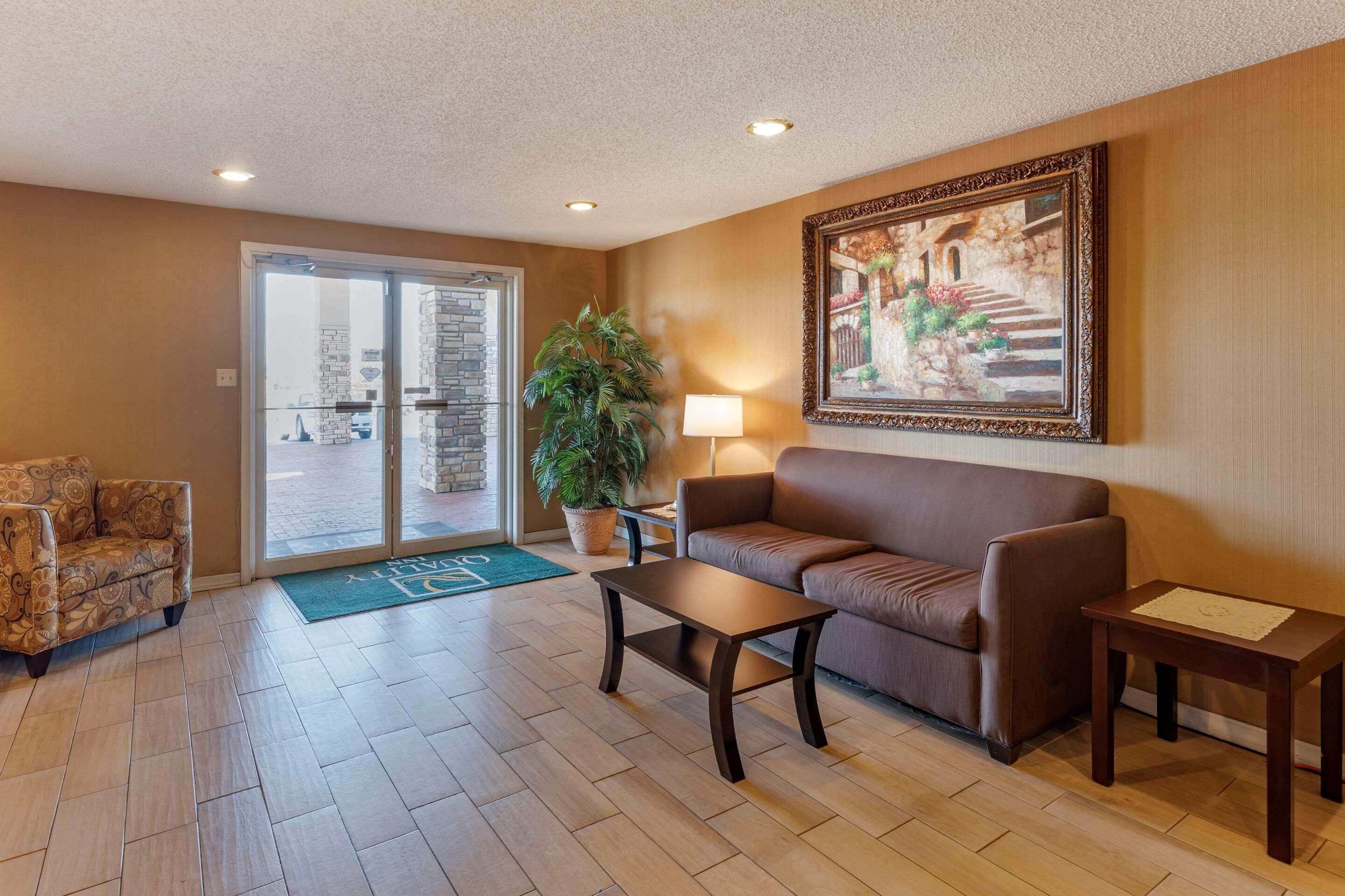 Quality Inn Russellville I-40 Екстериор снимка